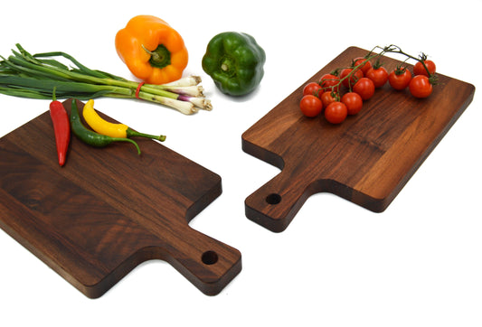 Medium-sized wooden board with handle made of walnut and beech wood approx. 33x18x2 , cheese board