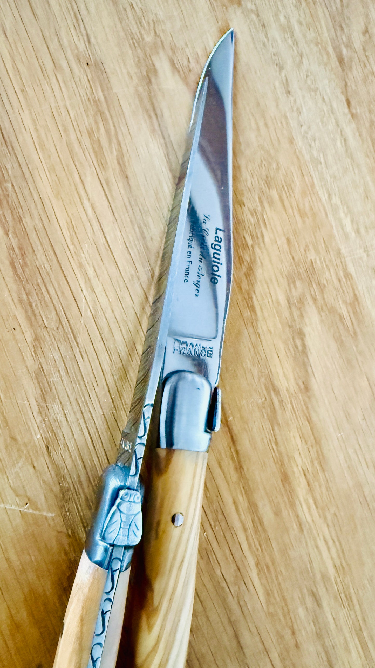 Laguiole Steakmesser 2er - Set aus Eichenholz