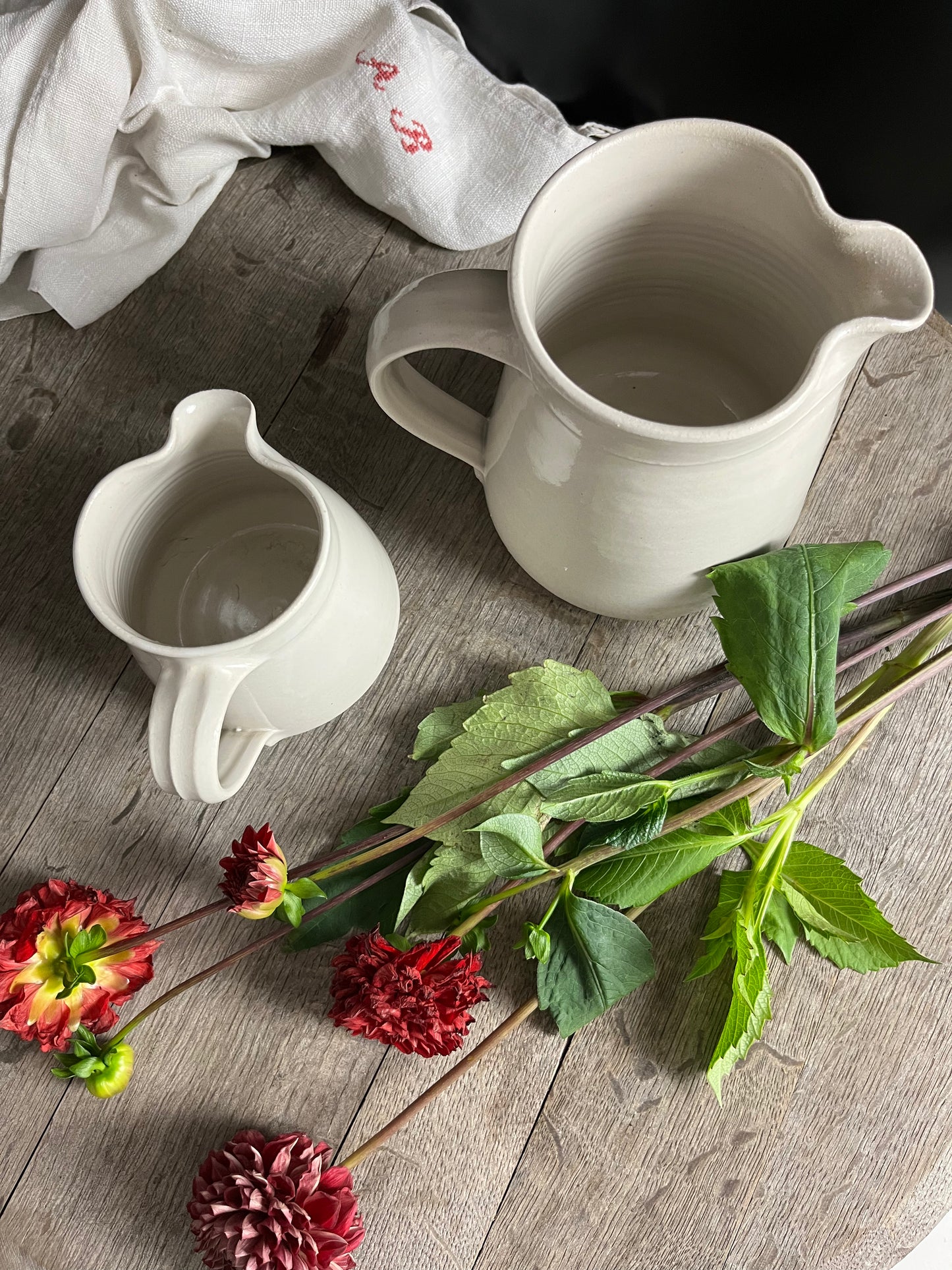 Krug 2er Set breite (klein & groß) handgetöpfert