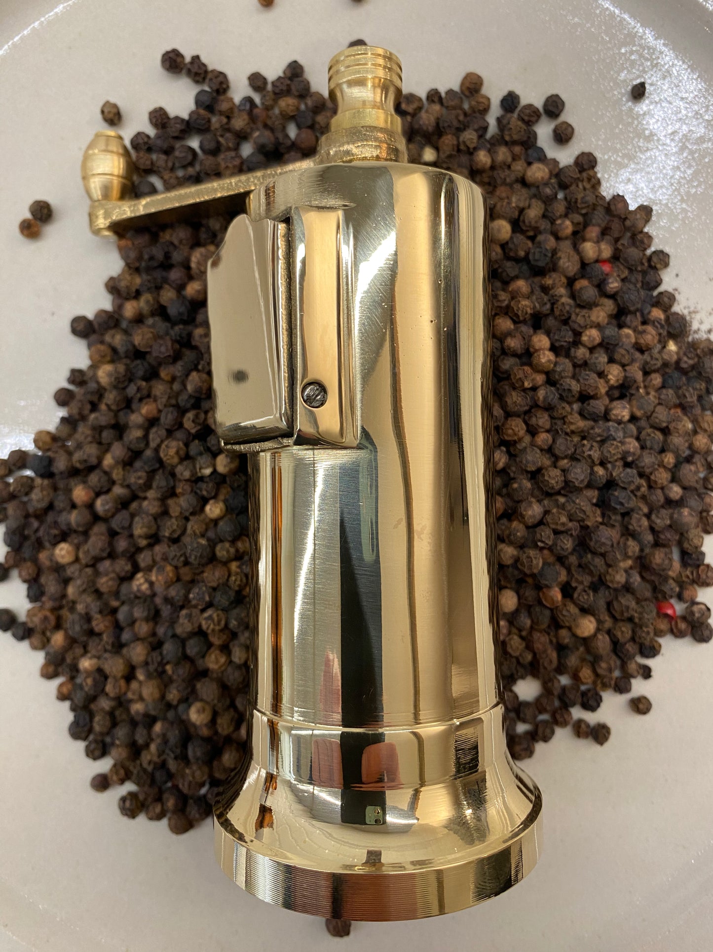 Pepper mill made of solid metal brass