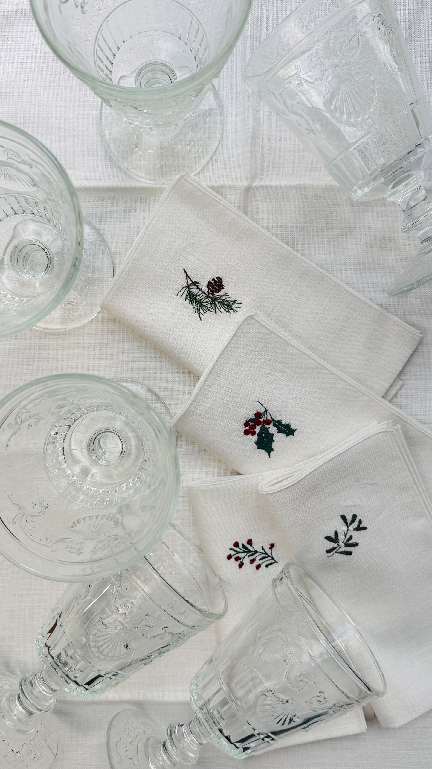 Geschenkset La Rochère Versailles 6 Gr. Weingläser & 4 Leinenservietten