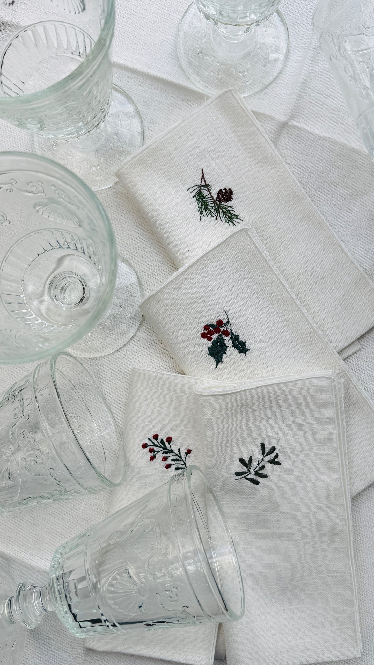 Geschenkset La Rochère Versailles 6 Gr. Weingläser & 4 Leinenservietten