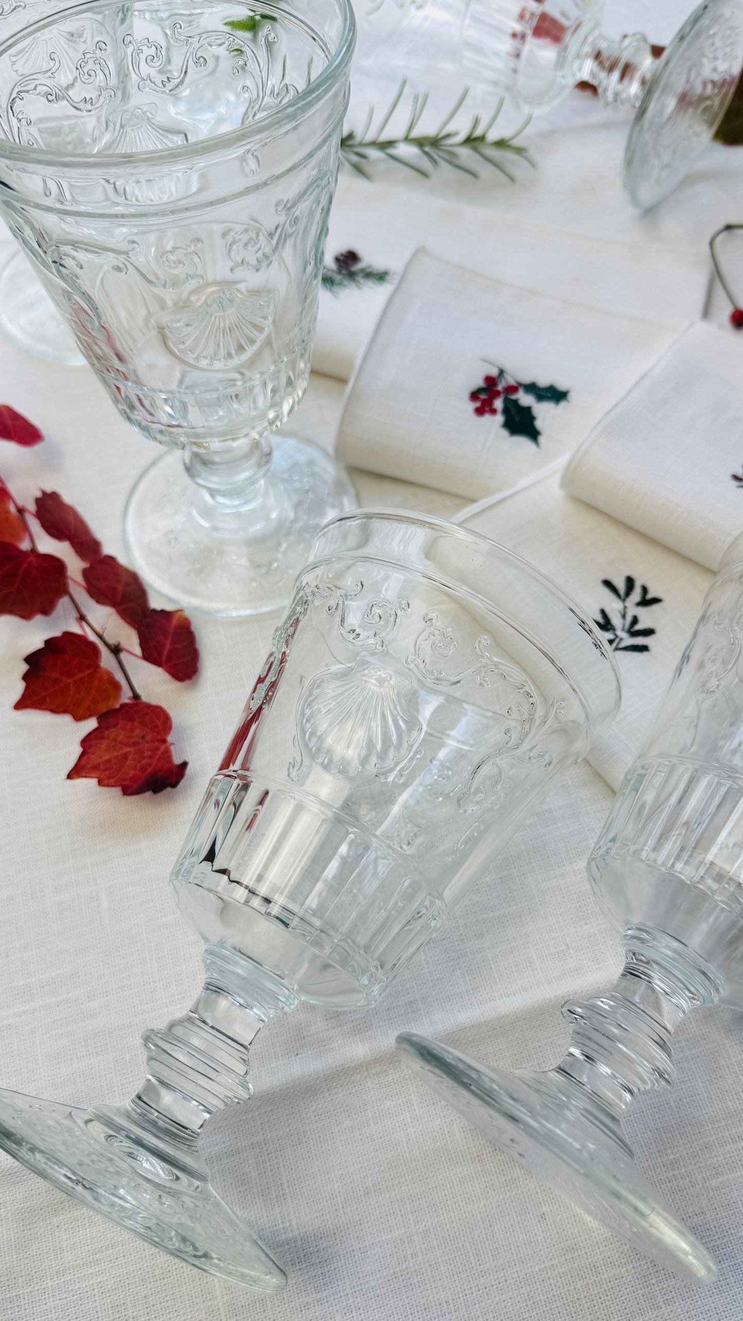 Geschenkset La Rochère Versailles 6 Gr. Weingläser & 4 Leinenservietten