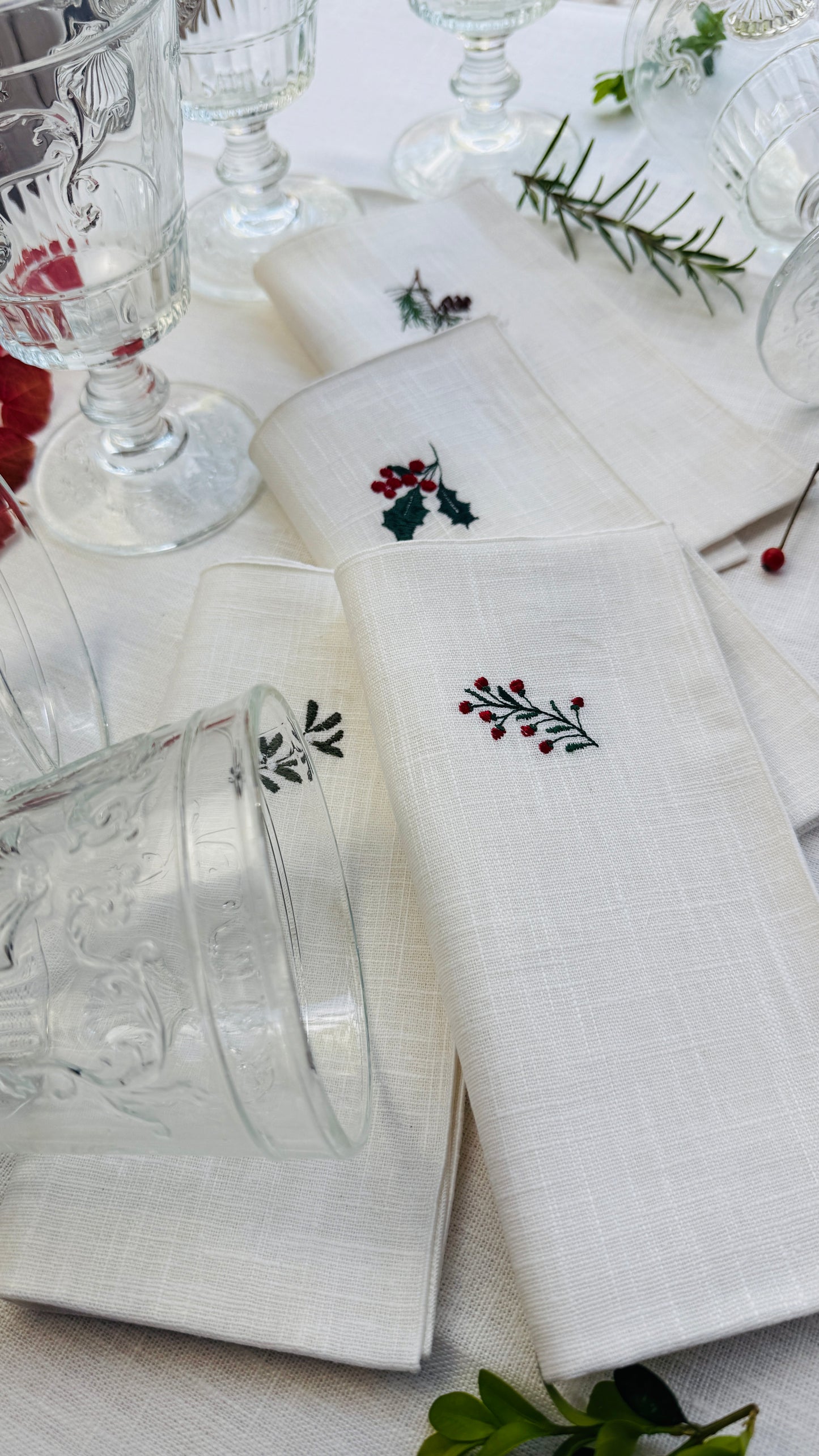 Geschenkset La Rochère Versailles 6 Gr. Weingläser & 4 Leinenservietten