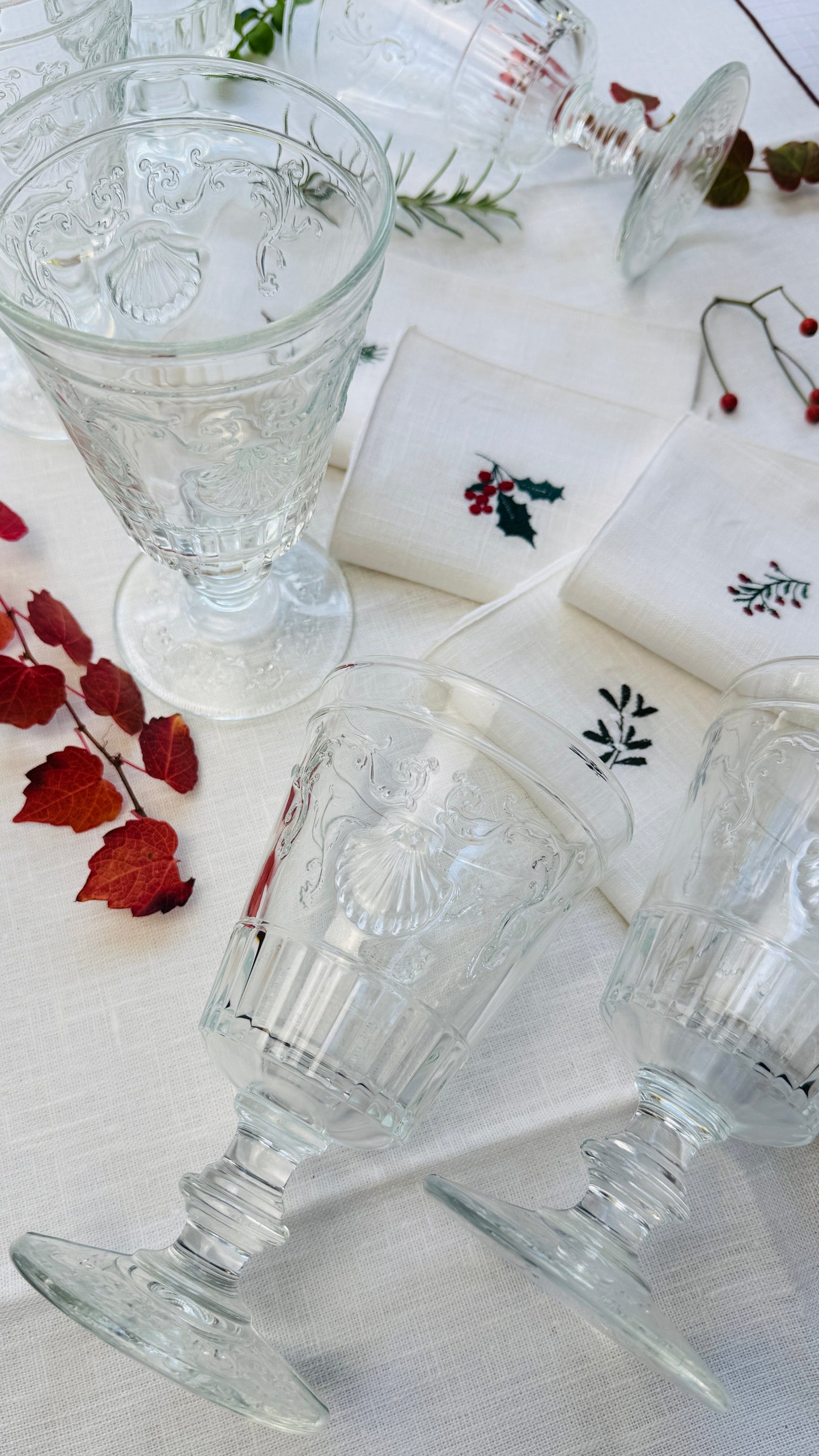Geschenkset La Rochère Versailles 6 Gr. Weingläser & 4 Leinenservietten