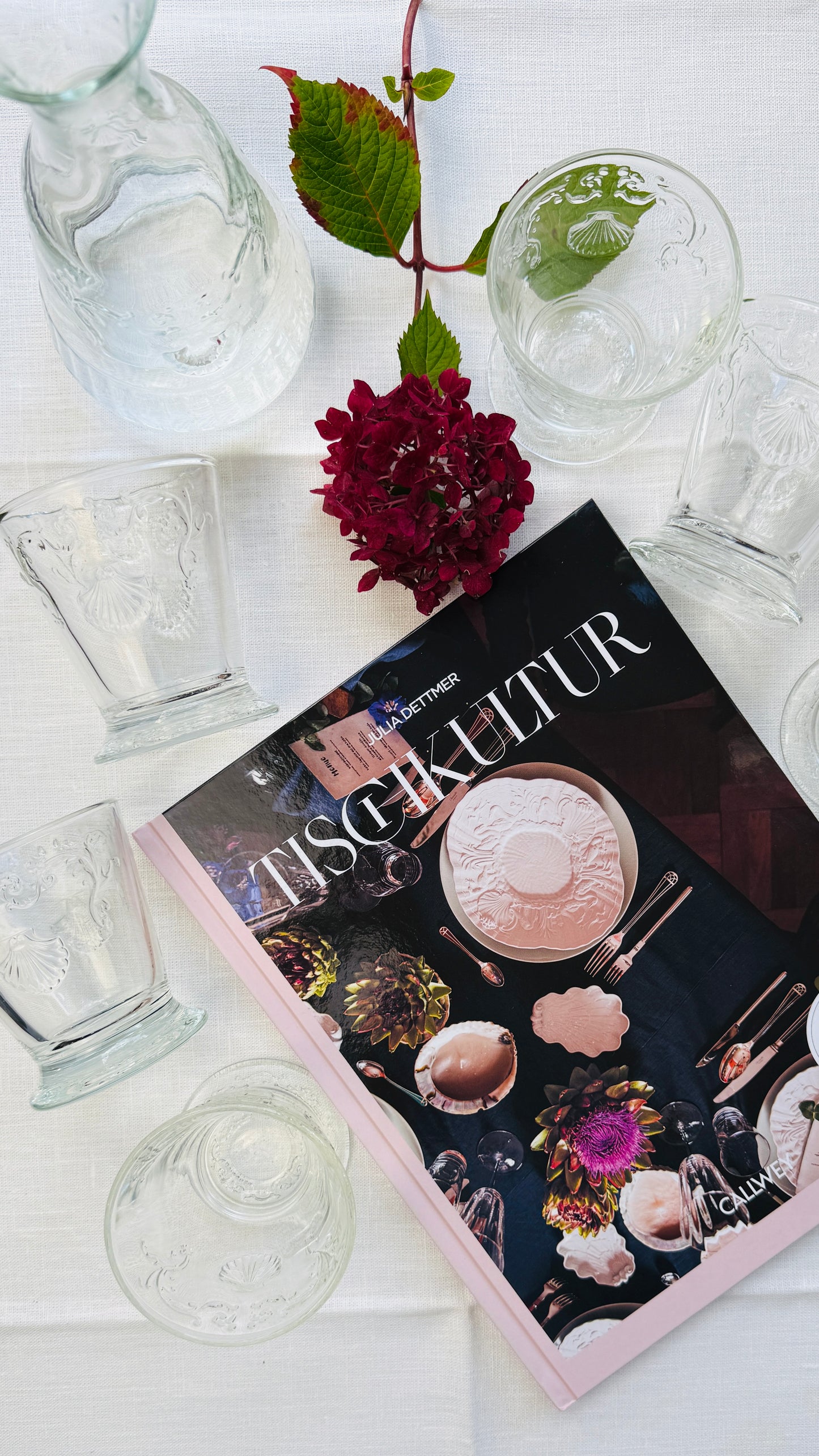 Geschenkset 6 Wassergläser mit Krug Versailles & Buch Tischkultur