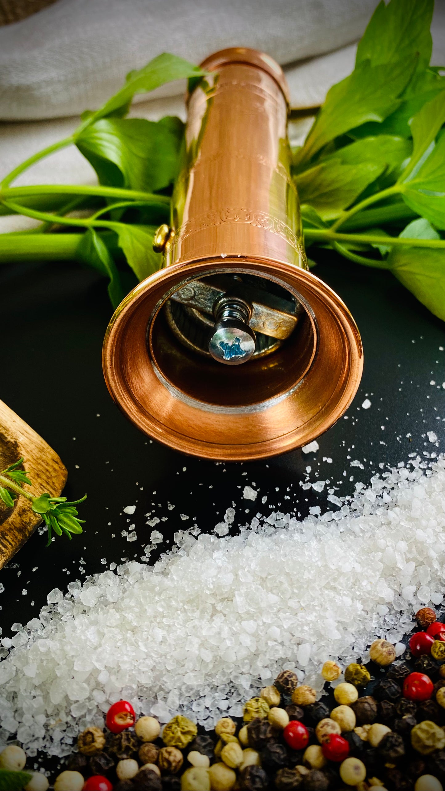Metal spice mill in copper for salt, pepper, spices