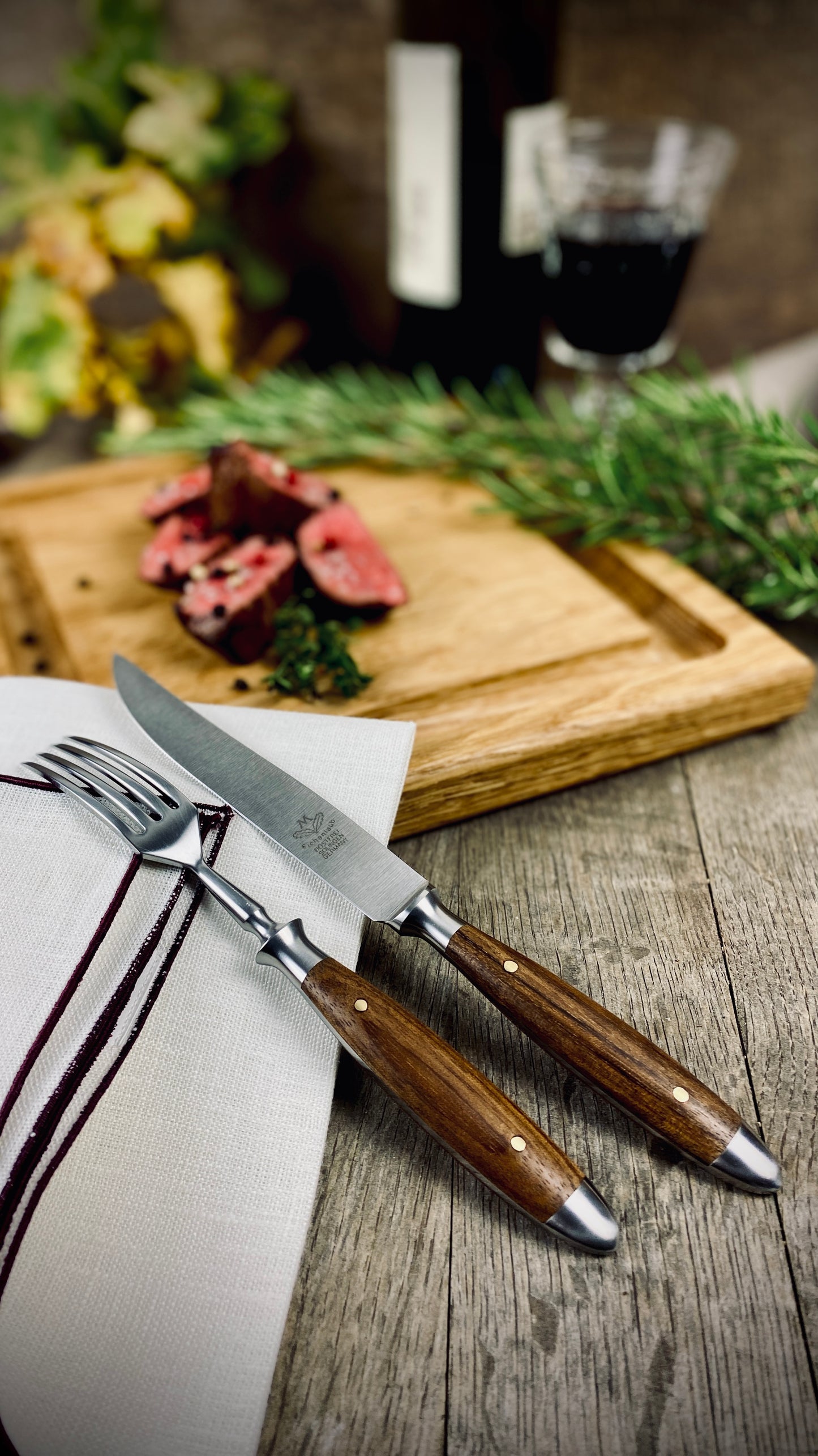 Geschenk-Set Eichenlaub Steakbesteck mit Steakbrett