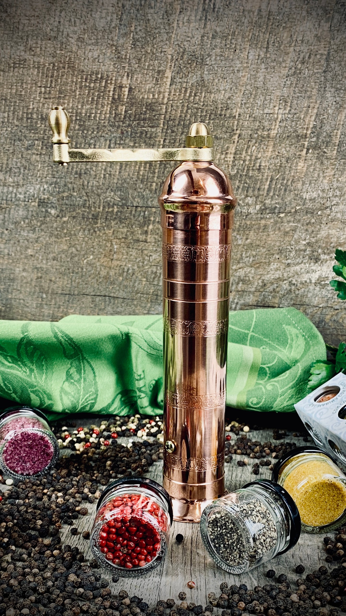 Geschenk-Set Gewürzmühle Kupfer handmade mit 6 Gewürzen im Glas