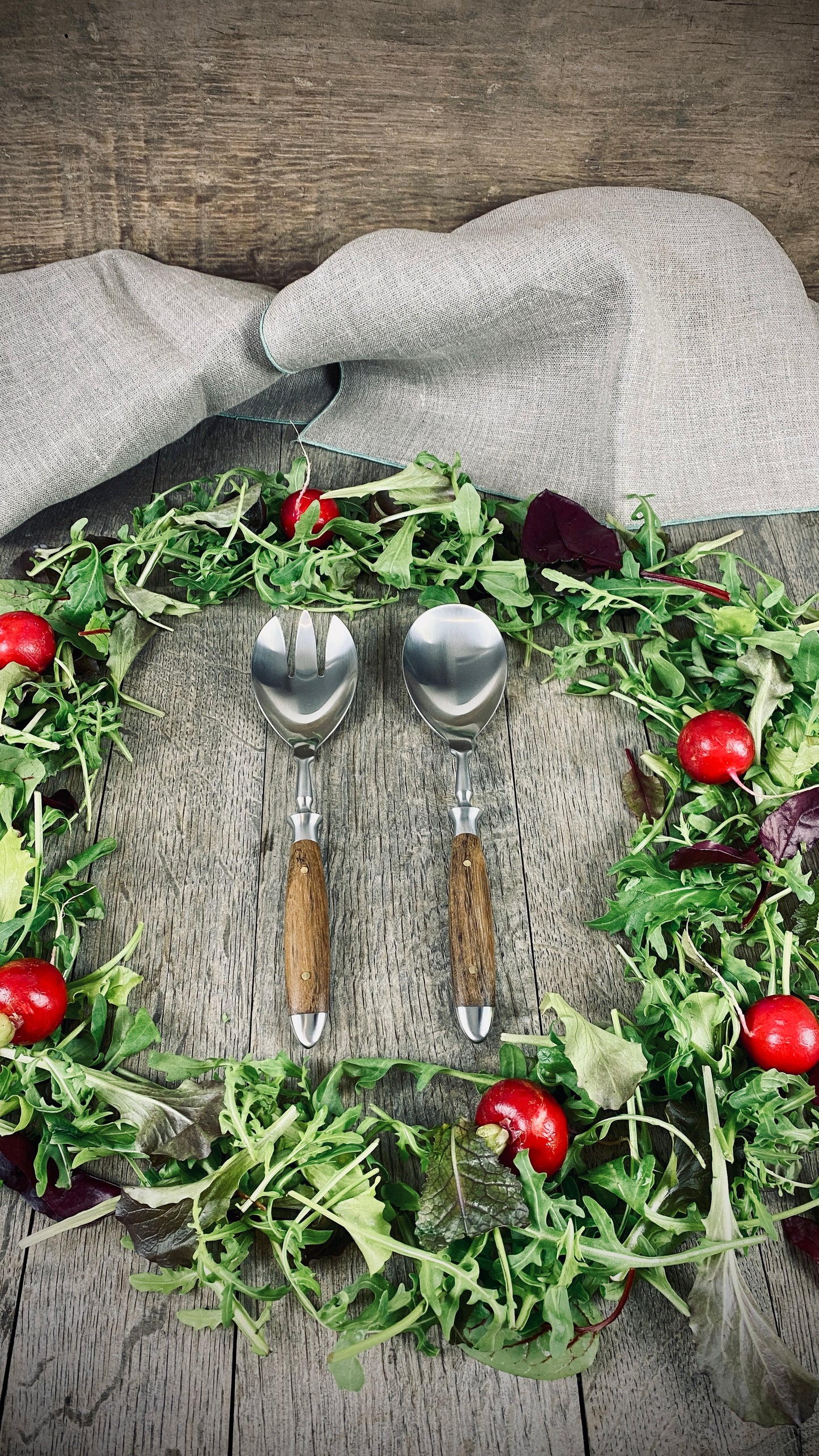 Eichenlaub Hochwertiges Salatbesteck-Set mit Eichenholzgriffen