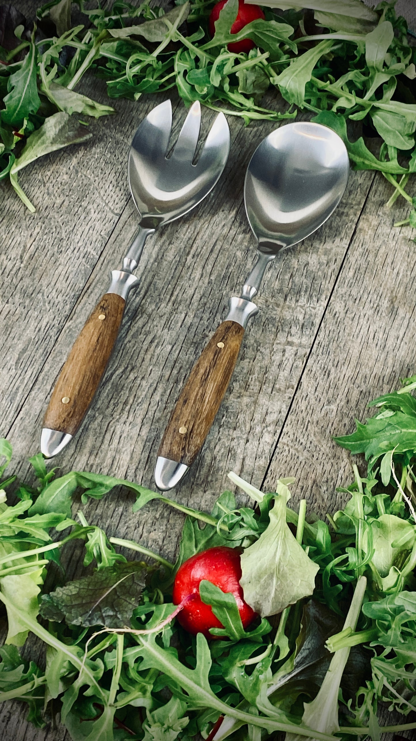 Eichenlaub Hochwertiges Salatbesteck-Set mit Eichenholzgriffen
