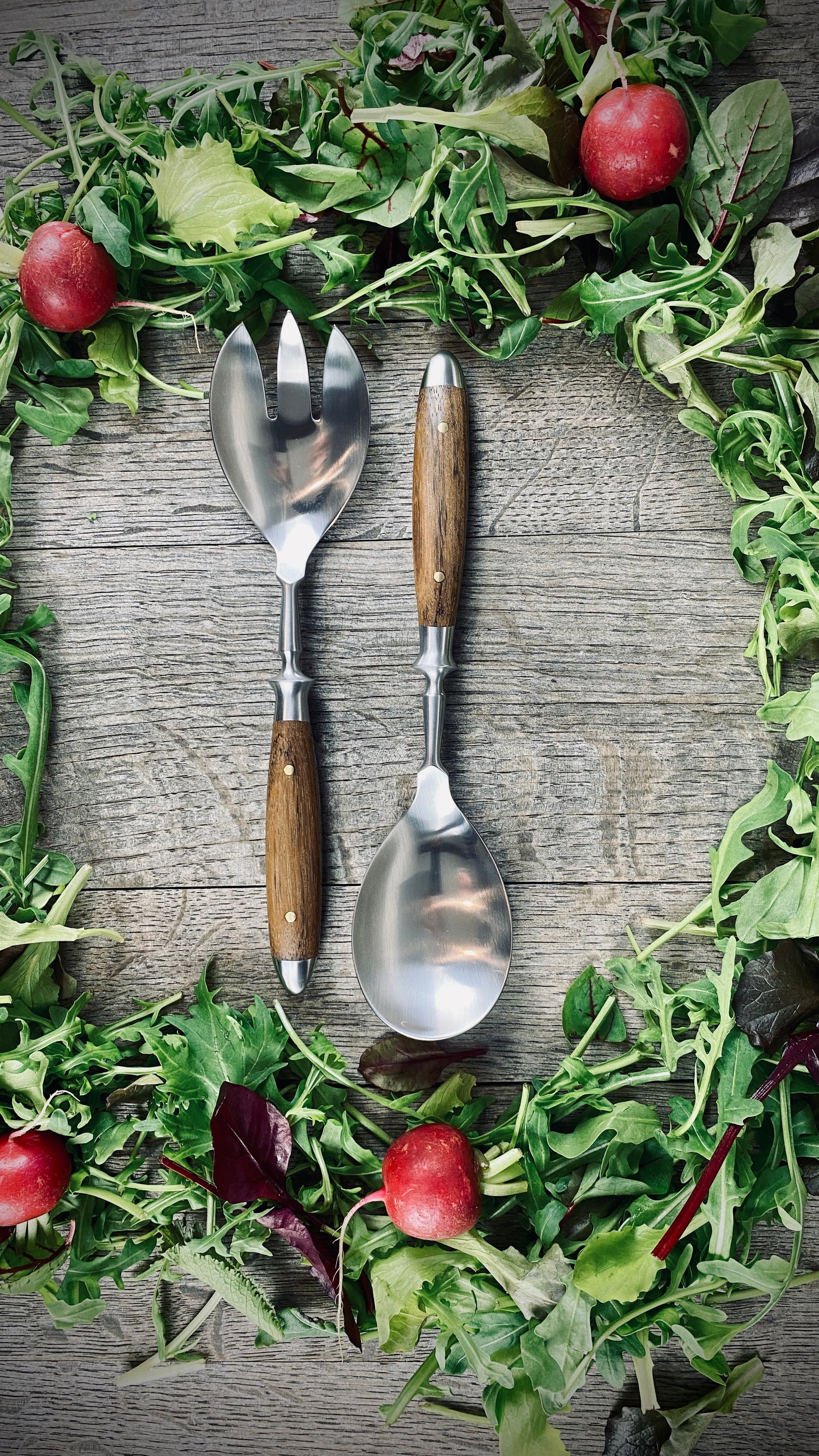 Oak Leaves High-quality salad cutlery set with oak handles