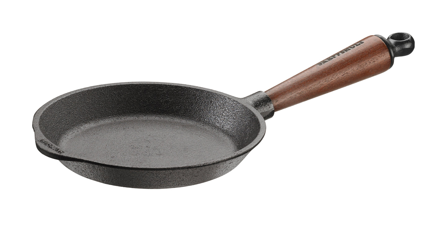 Bratpfanne aus Gusseisen 18 cm mit Holzgriff – Skeppshult