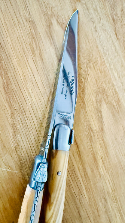 Laguiole Steakmesser 2er - Set aus Eichenholz