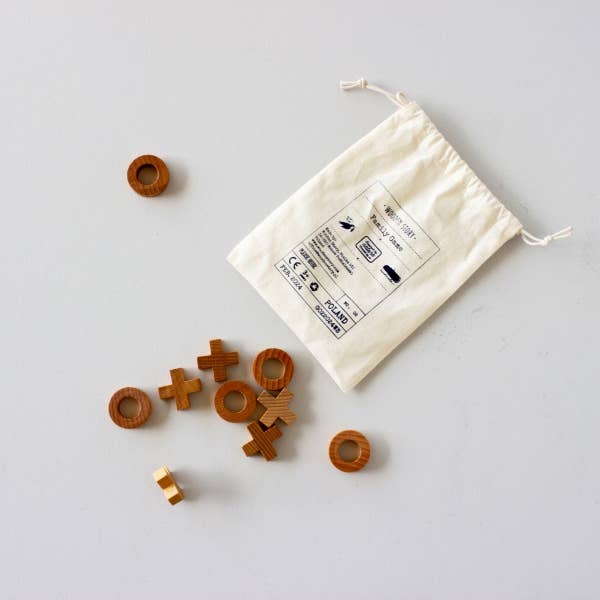 Tic-Tac-Toe-Spiel aus Holz