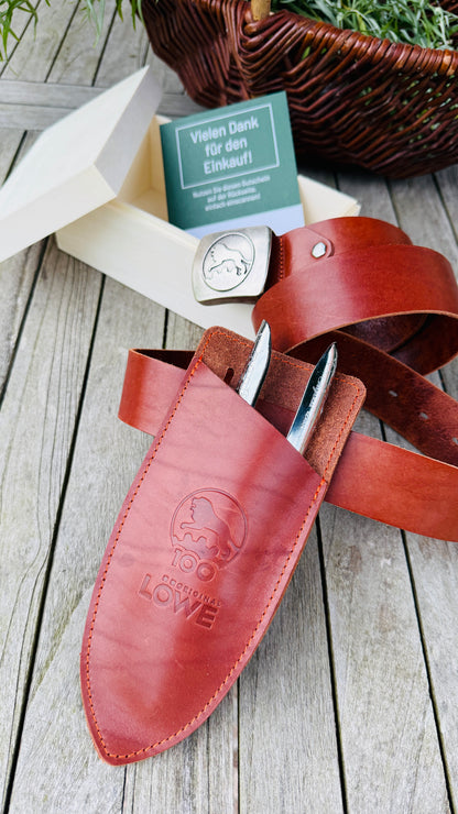 Geschenkset für ihn - Original Löwe 1.100 Amboss-Schere mit Lederholster, Universal-Ledergürtel und Holzbox