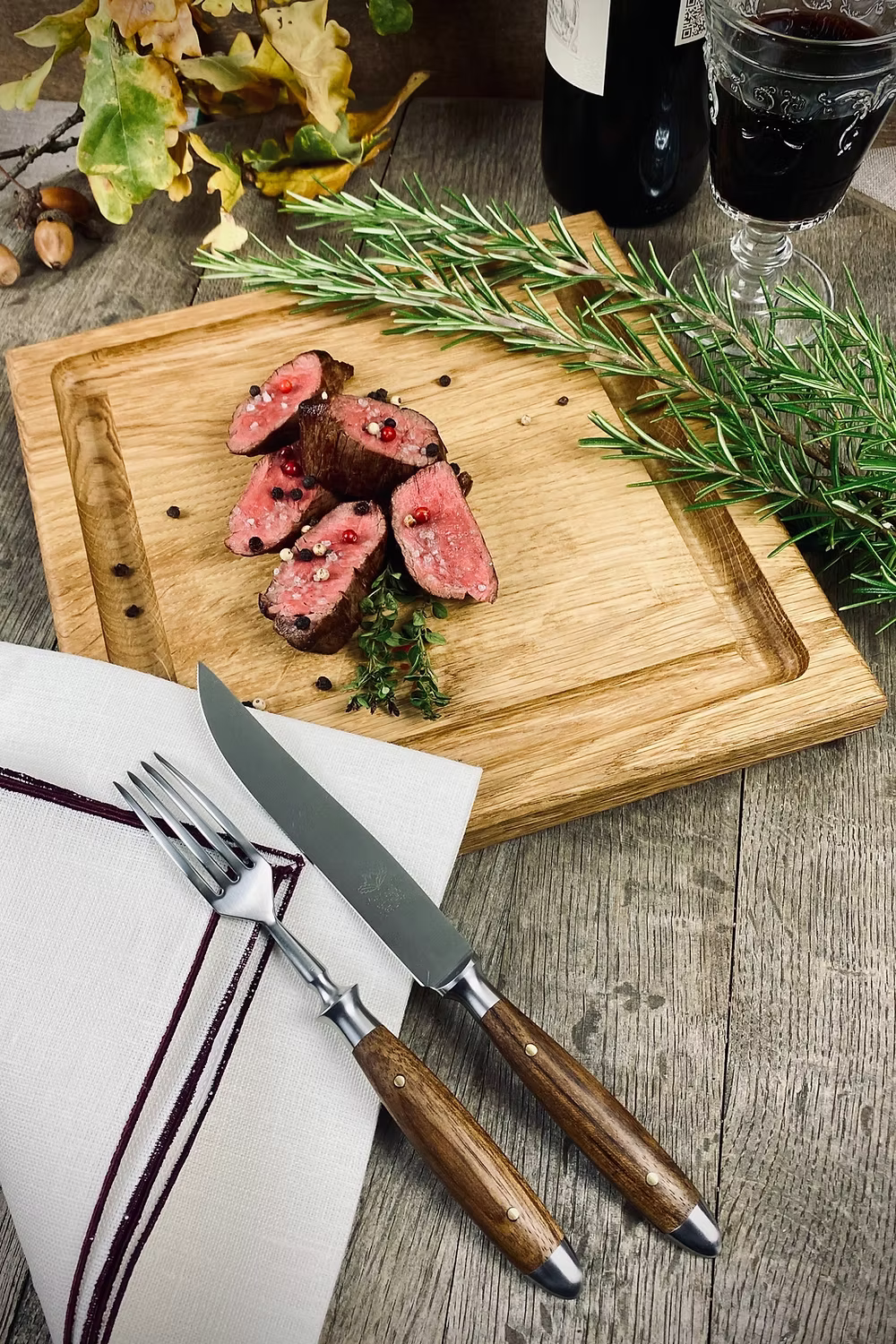 Steakbrett 2er Set aus massiver Eiche in natur oder dunkel mit Saftr