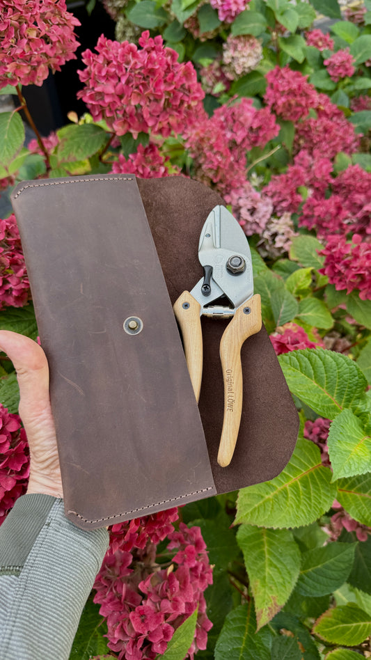 Original Löwe 6.107 anvil scissors natural real wood handle