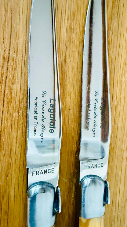 Laguiole Steakmesser 2er - Set aus Eichenholz