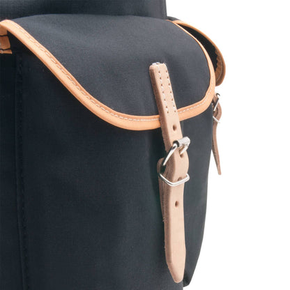 Jagdrucksack aus Stoff mit Echtlederriemen