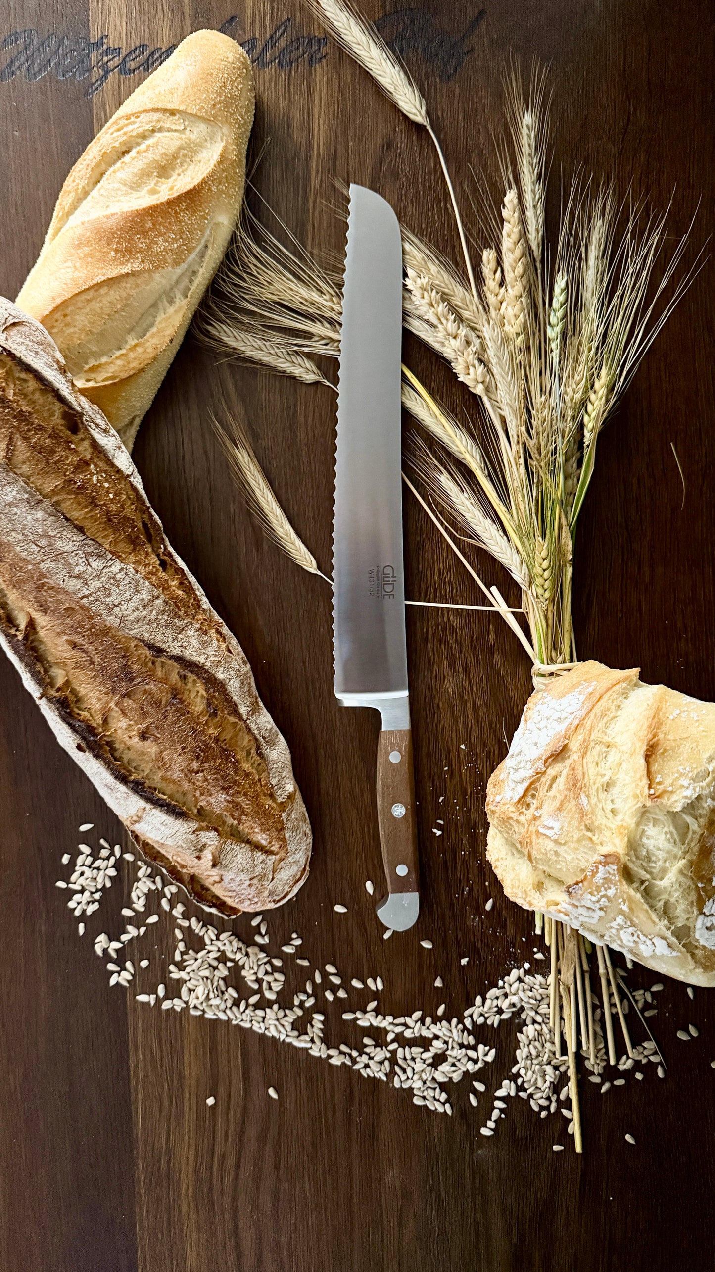 Güde bread knife Alpha walnut (blade length 32 cm)