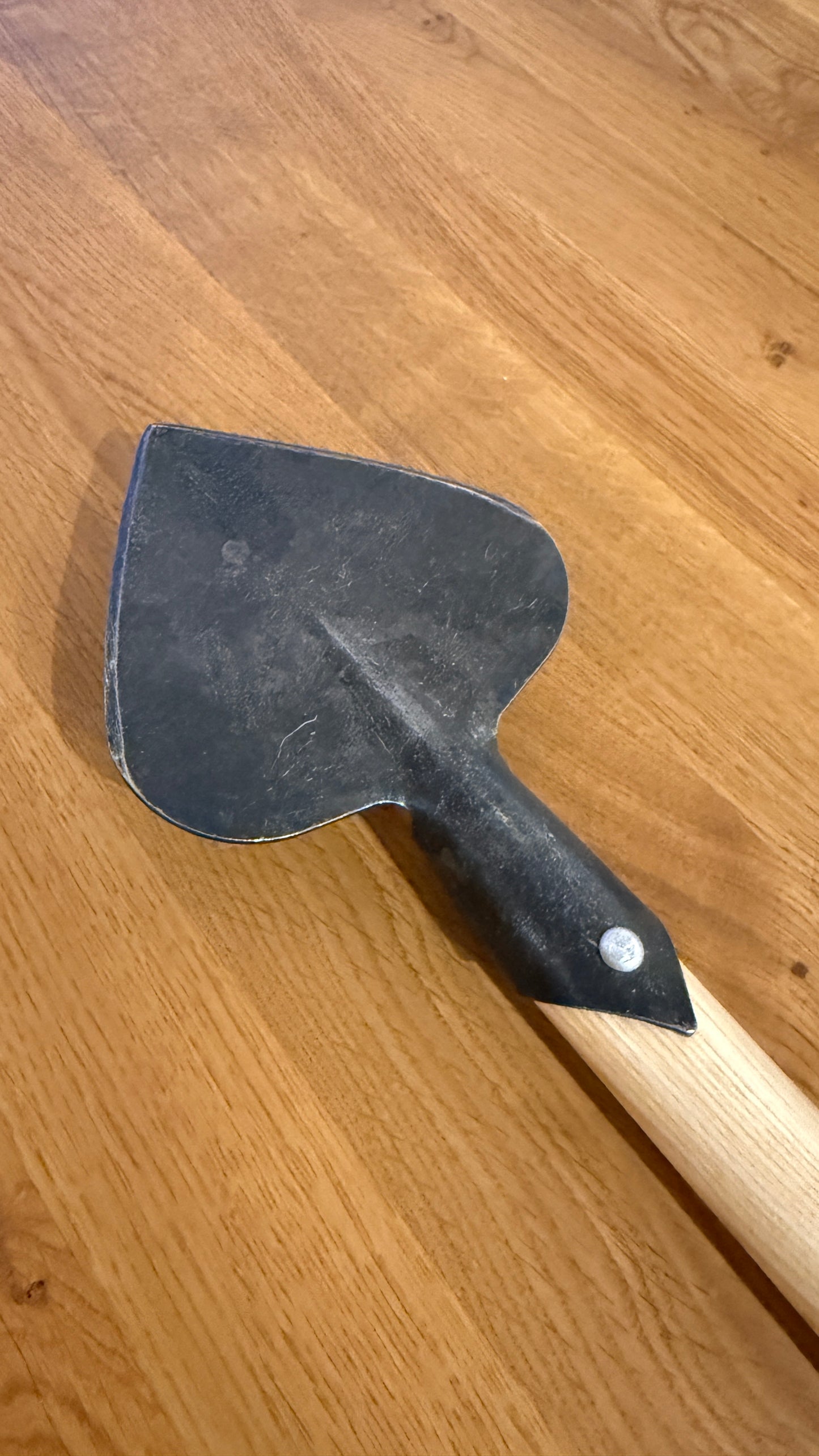 Junior-Herzspaten mit Eschen-T-Stiel (45 cm) 1750