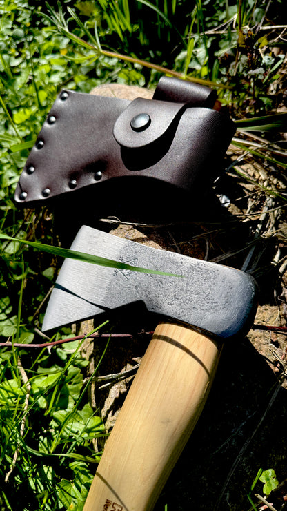 Krumpholz –Wildererbeil mit Hickorystiel – Kopfgewicht 600 Gramm – Nr. 0108
