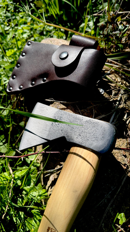 Krumpholz –Wildererbeil mit Hickorystiel – Kopfgewicht 600 Gramm – Nr. 0108