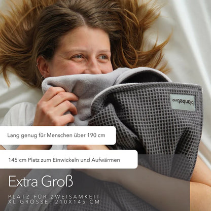 Blanketino Kuscheldecke "Vollkommen" Grau · Gletschergrau XL · 210x145
