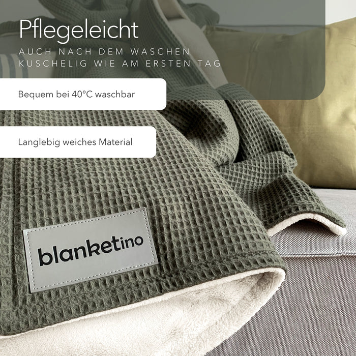 Blanketino Kuscheldecke "Vollkommen" Waldgrün · Sandweiß XL · 210x145