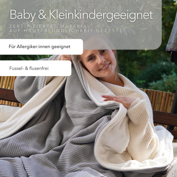 Blanketino Kuscheldecke mit Baumwollstrick · Seidengrau · Sandweiß XL · 210x145