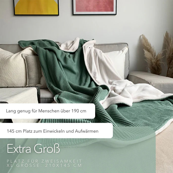 Blanketino Kuscheldecke mit Baumwollstrick · Seegrün· Sandweiß XL · 210x145
