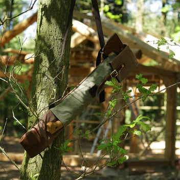 Geschenkset Krumpholz Jägerbeil & Journeyman Klapp-Säge und Tasche