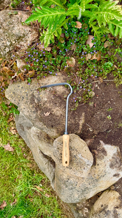 Krumpholz – Sauzahn mit 14 cm Eschengriff ca. 38 cm Gesamtlänge – Nr. 1307