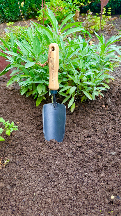 Krumpholz – Pflanzkelle mit 14 cm Eschengriff – Nr. 1480