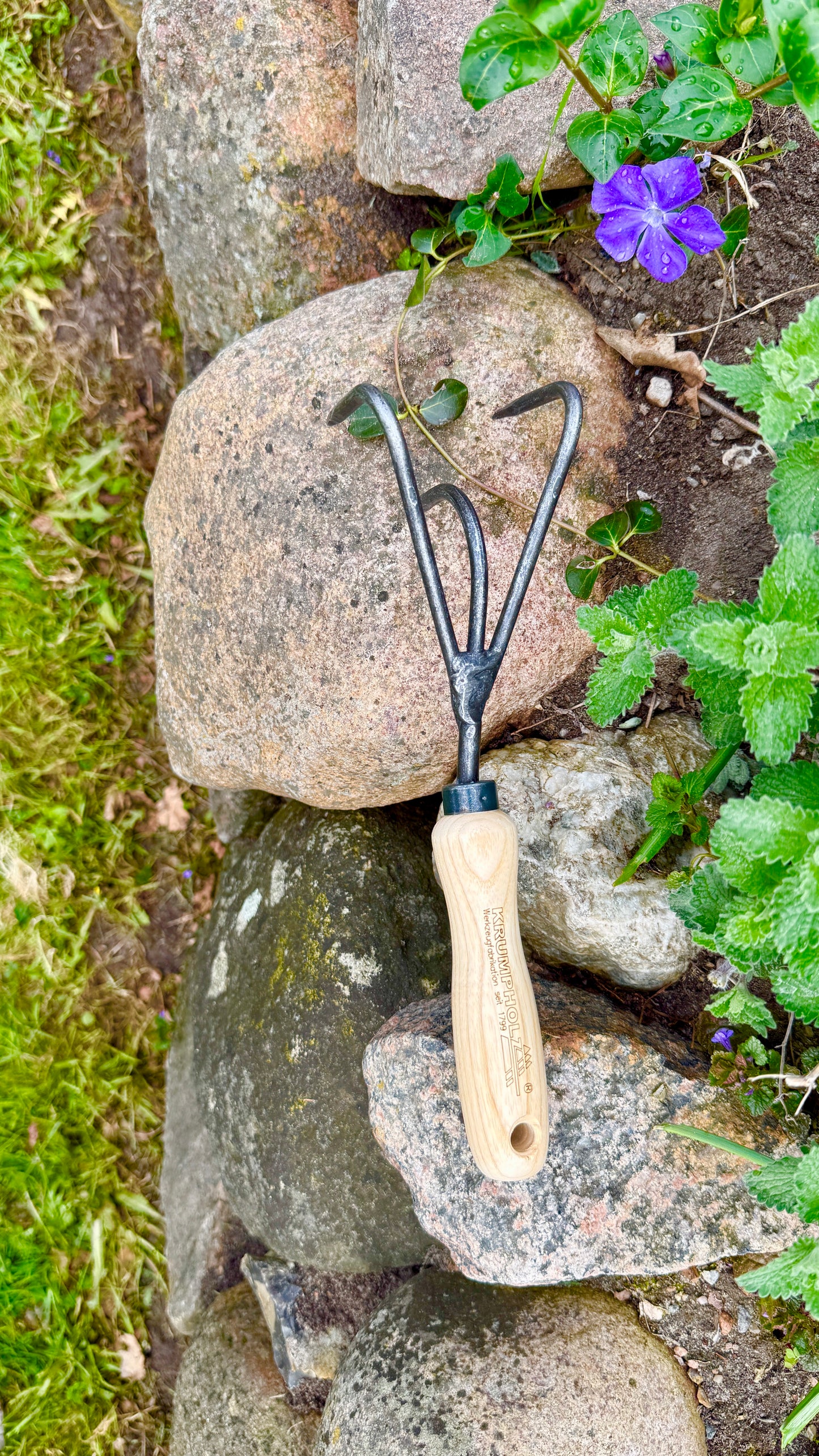 Krumpholz – Handegge (Grubber) mit Eschengriff – Nr. 1717