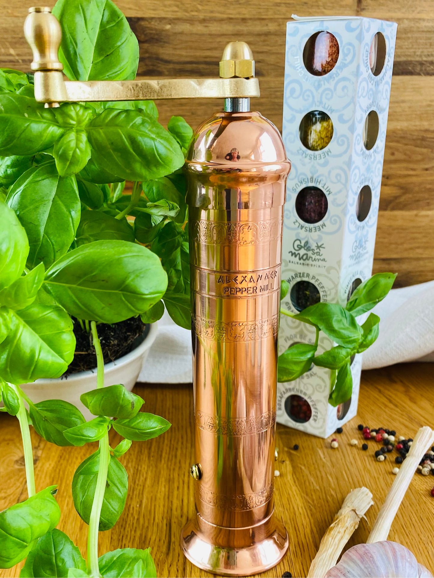 Geschenk-Set Gewürzmühle Kupfer handmade mit 6 Gewürzen im Glas