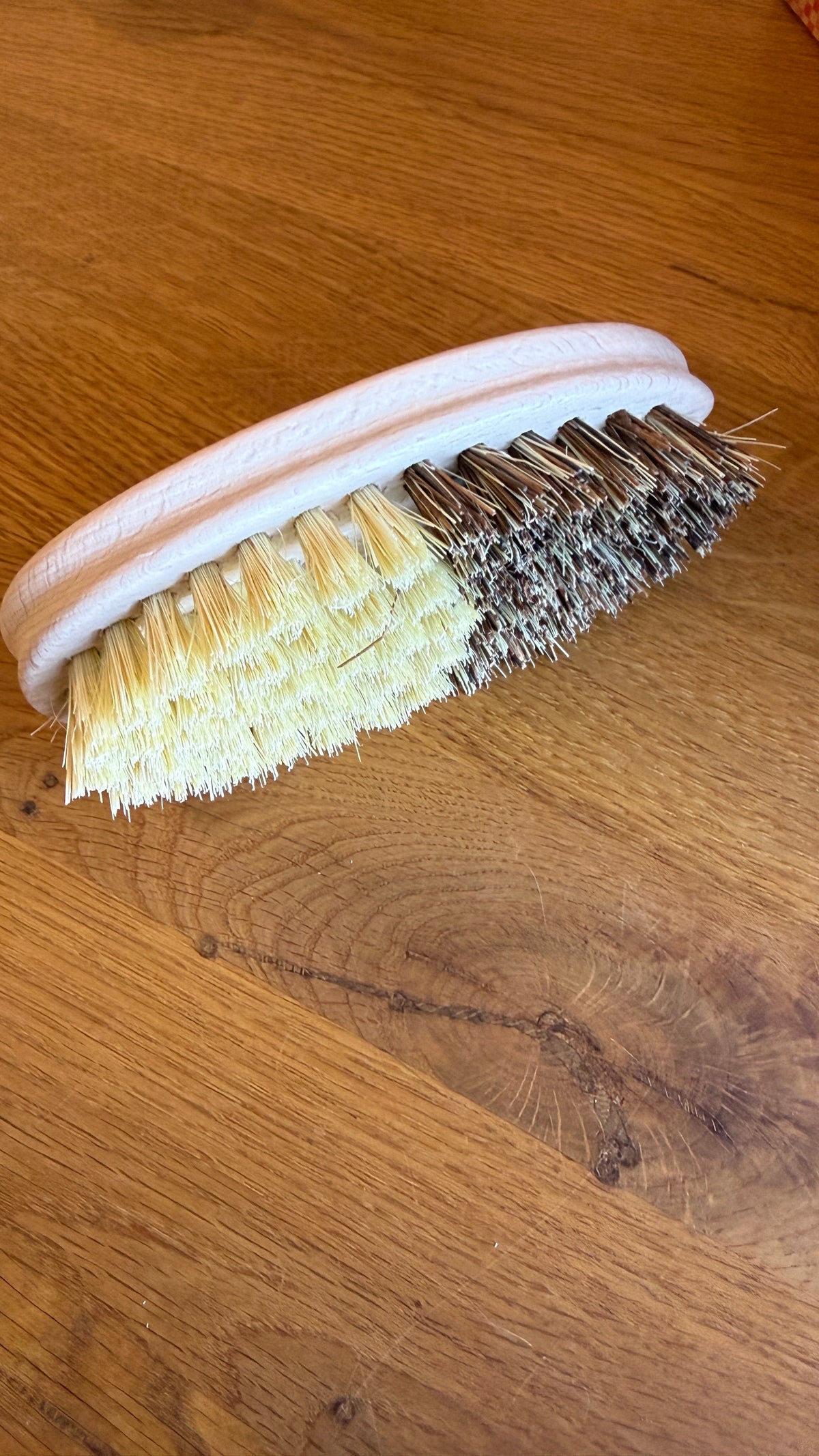 Gemüsebürste