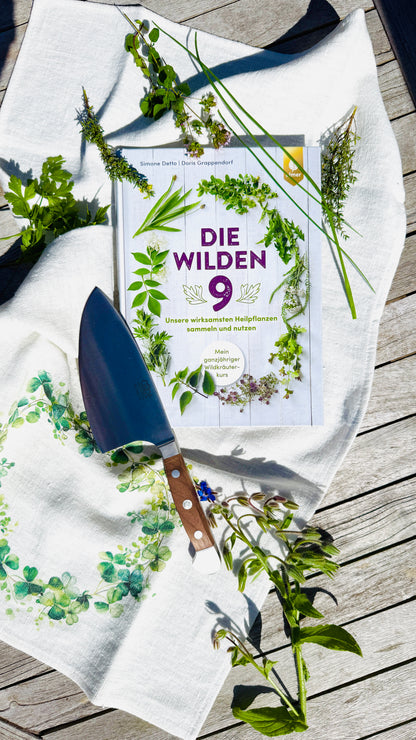 Gift set – book Wilde 9, linen cloth herbs &amp; Güde herb knife