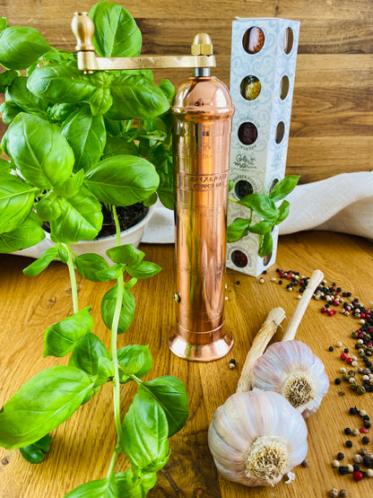 Geschenk-Set Gewürzmühle Kupfer handmade mit 6 Gewürzen im Glas