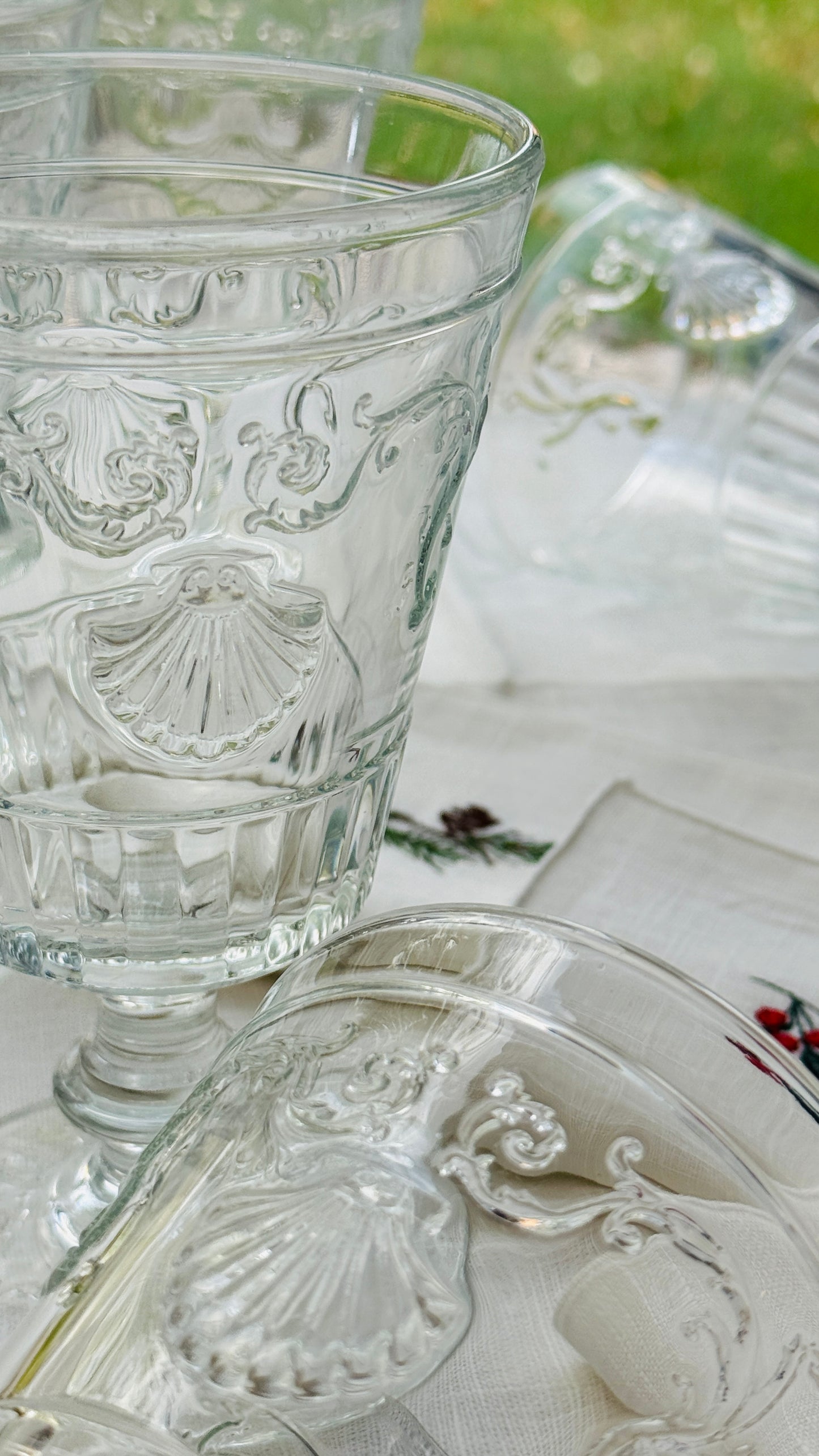 Geschenkset La Rochère Versailles 6 Gr. Weingläser & 4 Leinenservietten