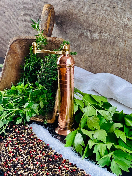 Gewürzmühle aus Metall in Kupfer für Salz, Pfeffer, Gewürze