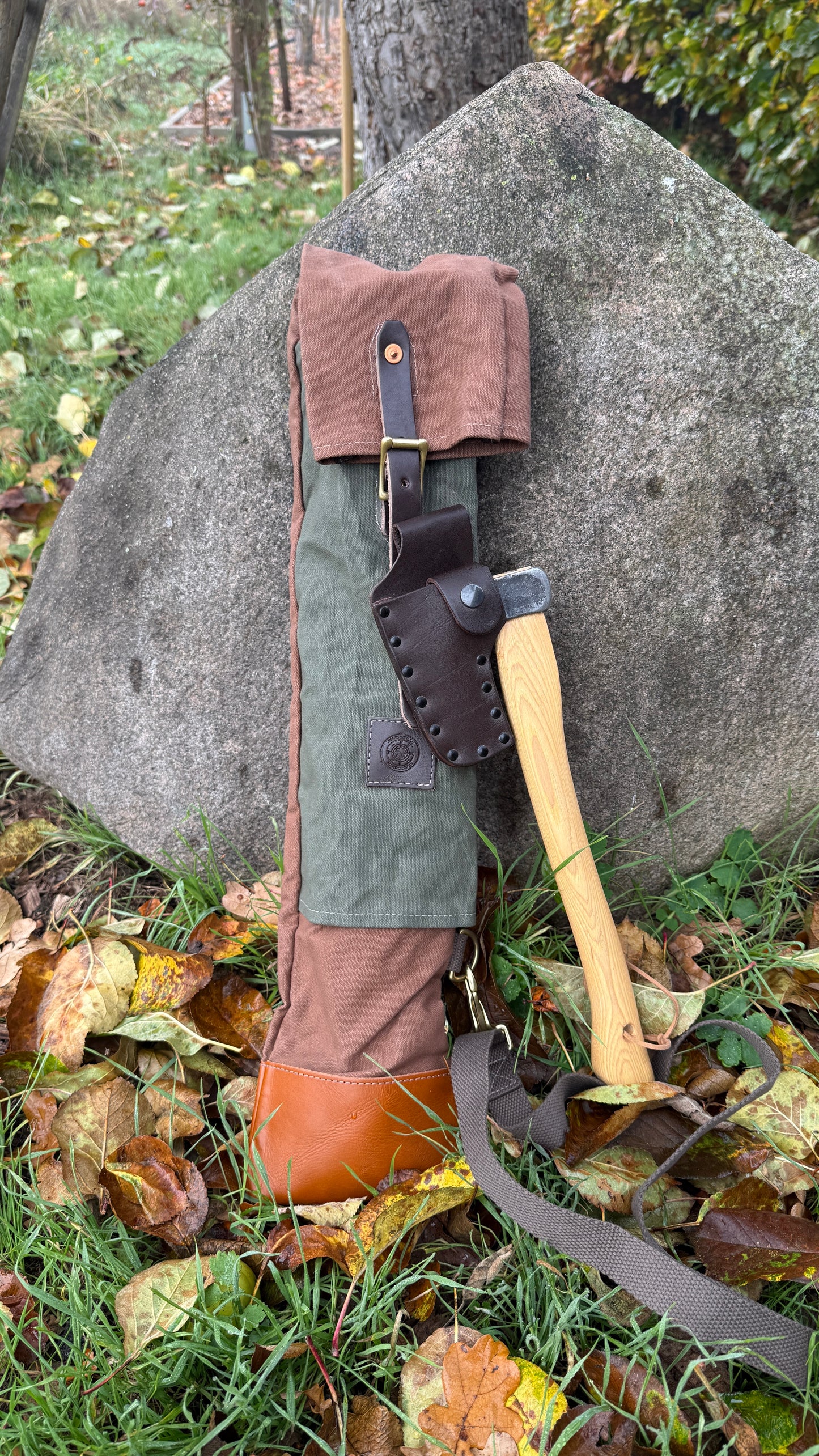 Geschenkset Krumpholz Jägerbeil & Journeyman Klapp-Säge und Tasche