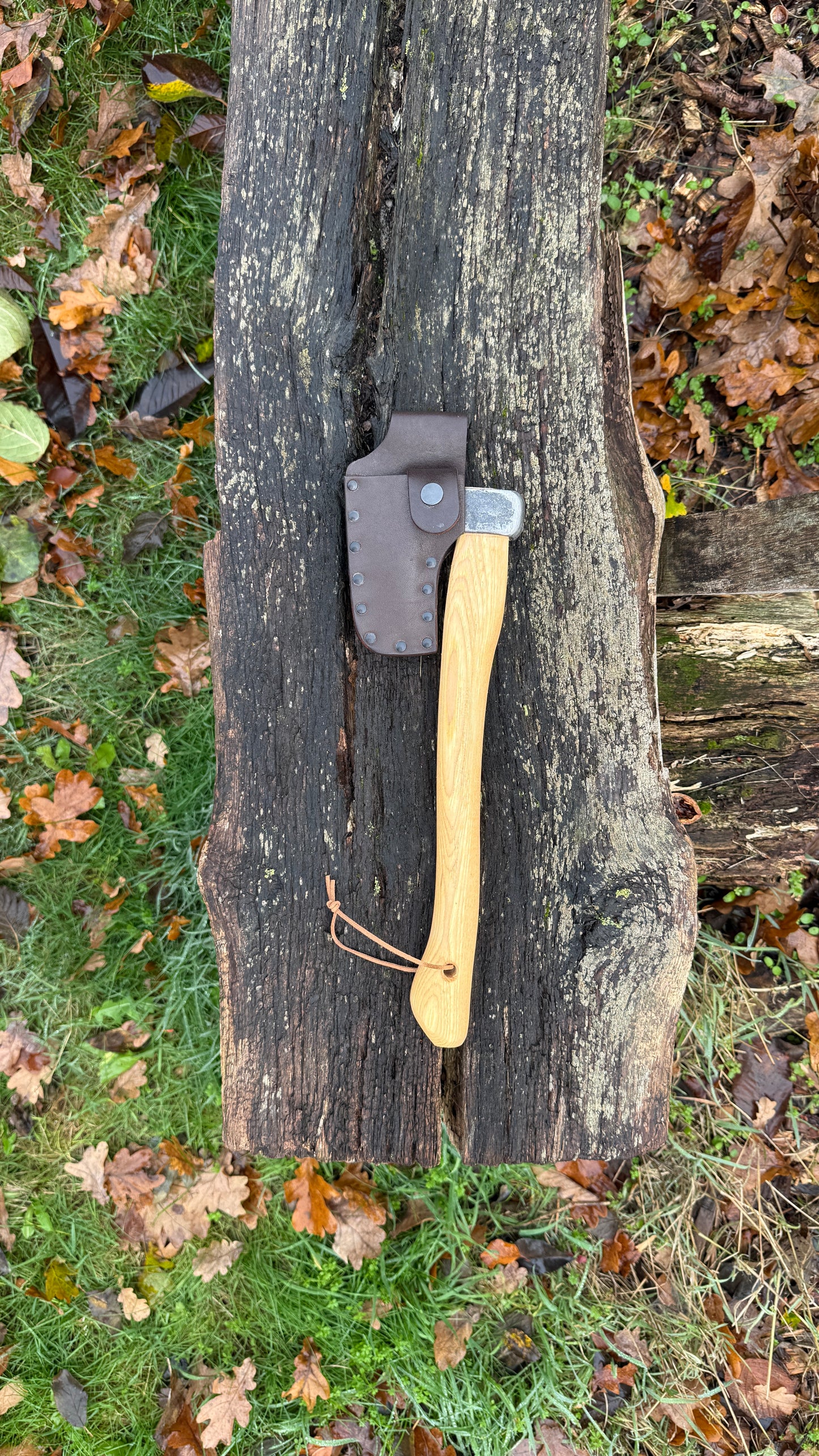 Krumpholz Jägerbeil 0105 mit Lederschneidschutz