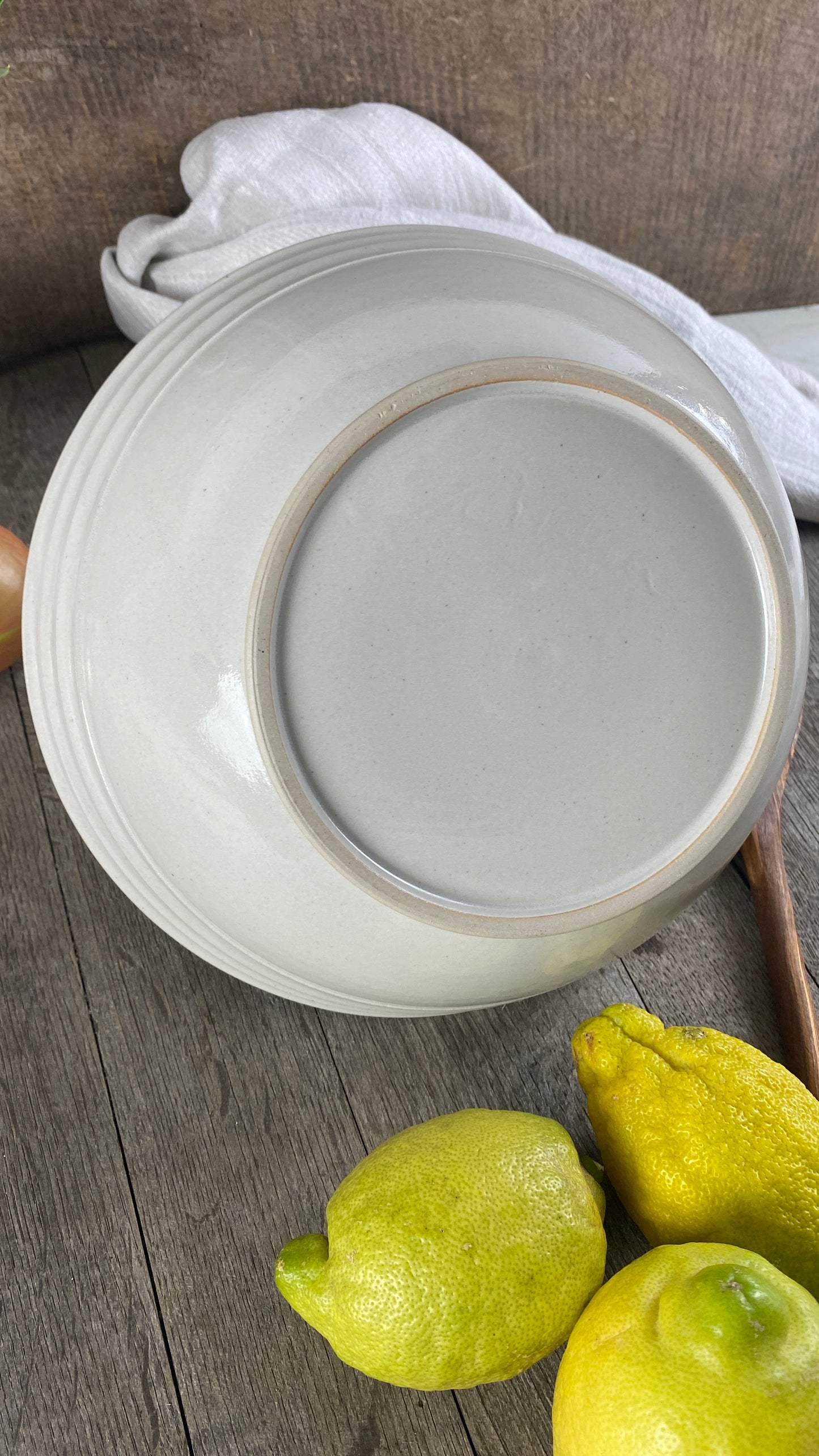 Schüssel handgetöpfert aus dem niedersächsischen Atelier Andrea