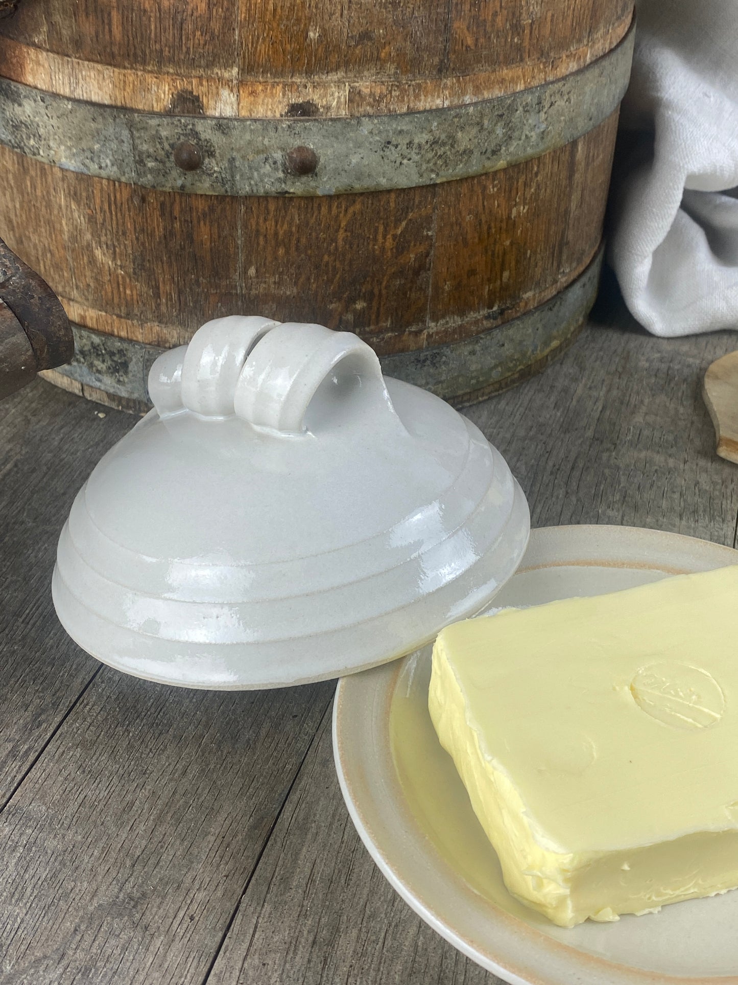 Butterglocke handgetöpfert aus Keramik