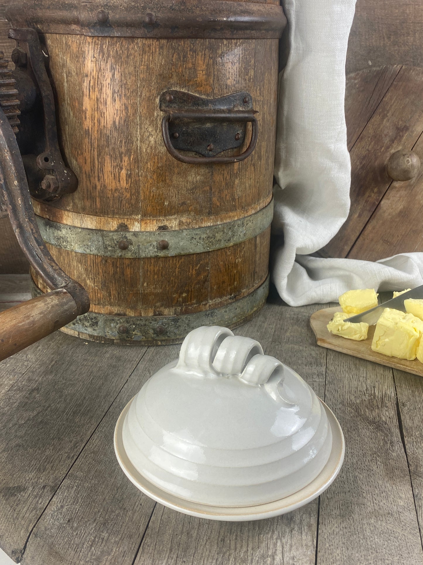 Butterglocke handgetöpfert aus Keramik