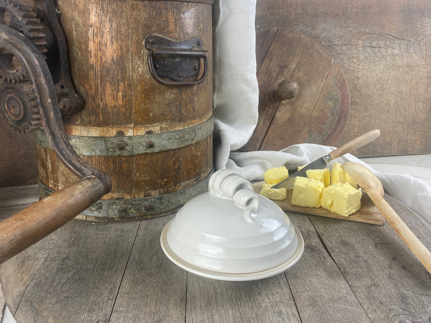 Butterglocke handgetöpfert aus Keramik