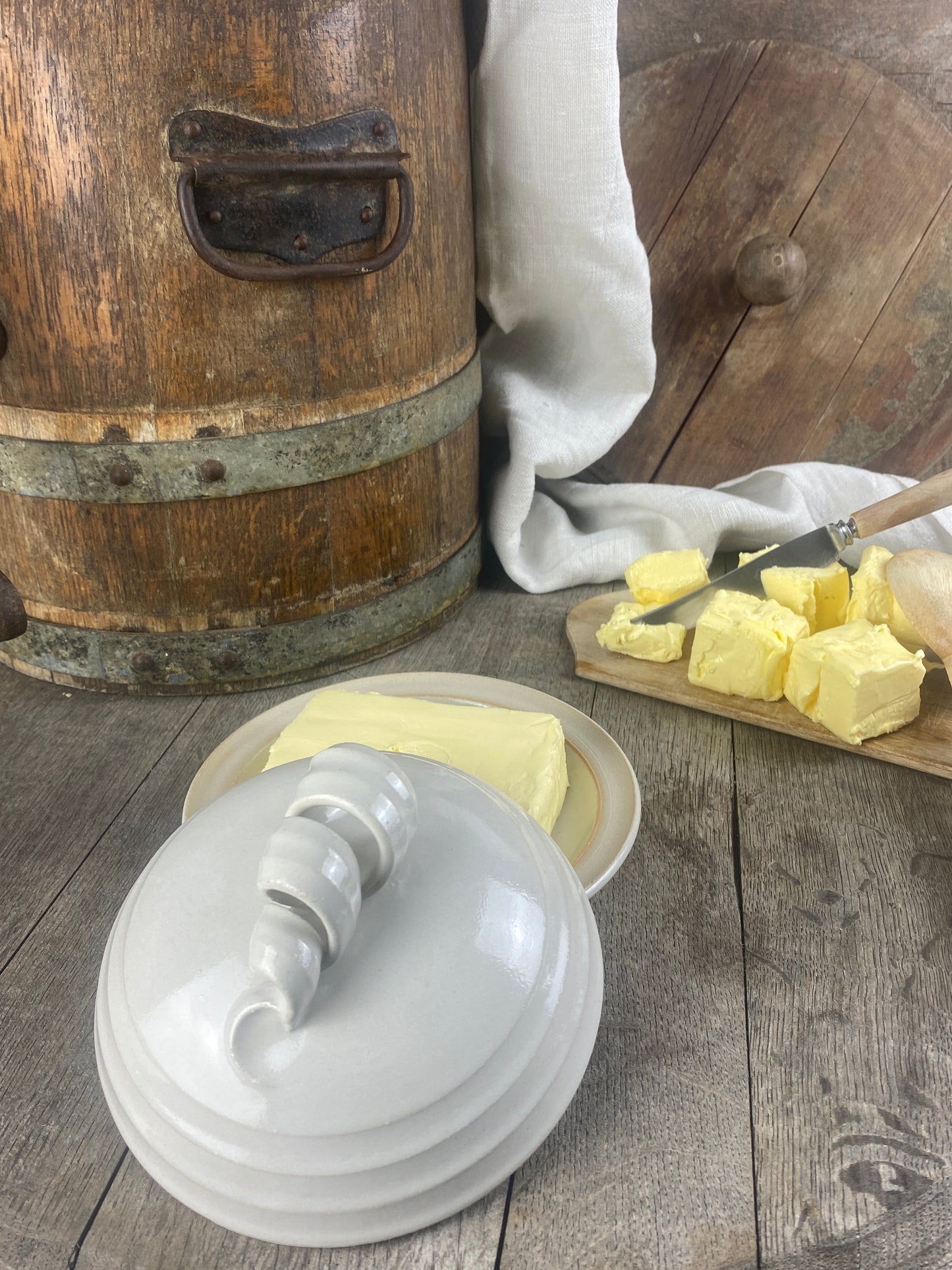 Butterglocke handgetöpfert aus Keramik