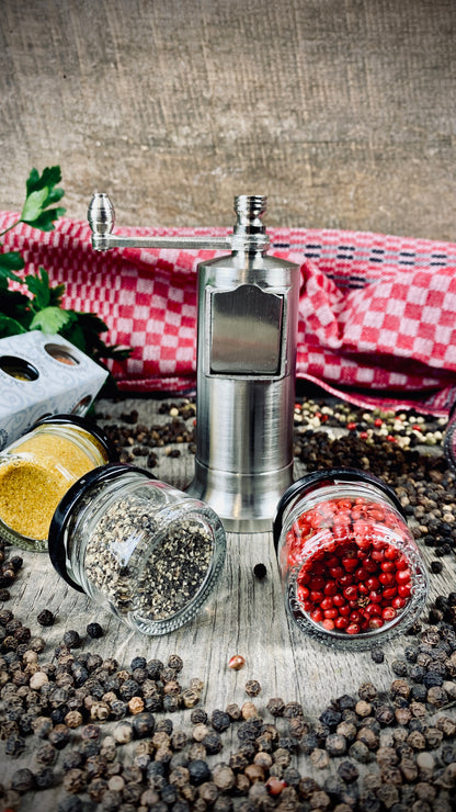 Geschenk-Set Pfeffermühle aus massiven Metall handmade mit 6 Gewürzen im Glas